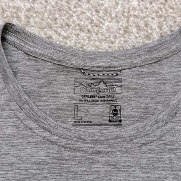 LIKE NEW: Patagonia Capilene Cool Daily Long Sleeve Shirt - Picture 2 of 4